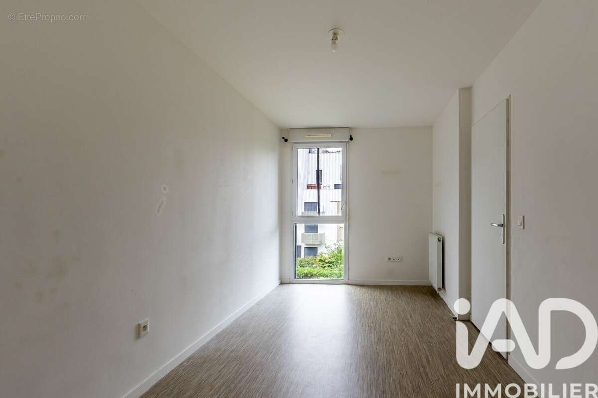 Photo 6 - Appartement à GENNEVILLIERS