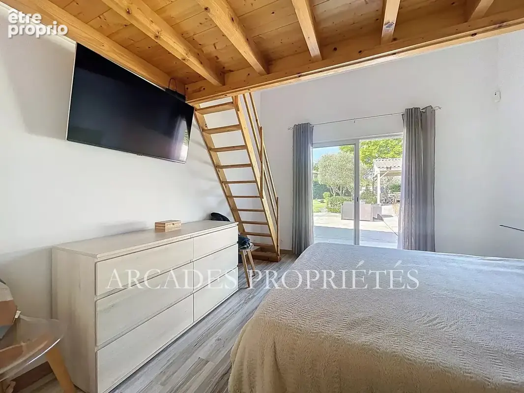 PROPRIETE Grande MAISON sur terrain paysagé - photo 7