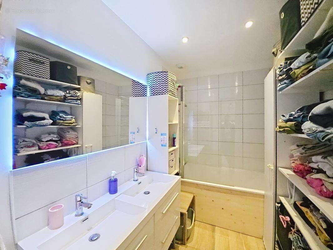 Magnifique longere en pierres de taille, renovee ! - photo 8