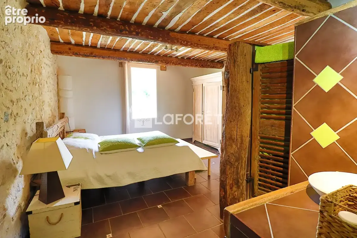 Bastide à Gémenos 271m² + dépendances 90m² - photo 16