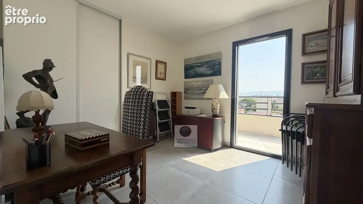 Appartement au dernier étage, entre lumière et terrasse - photo 16