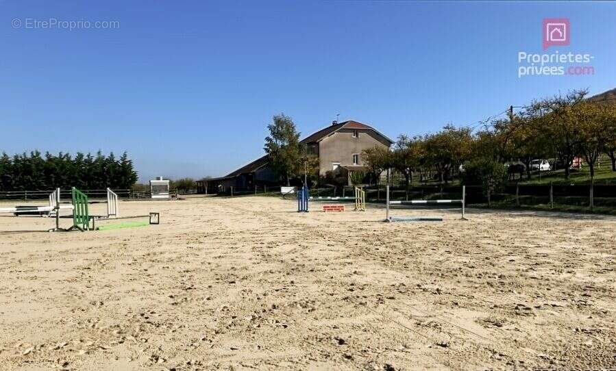 Maison à VARNEVILLE