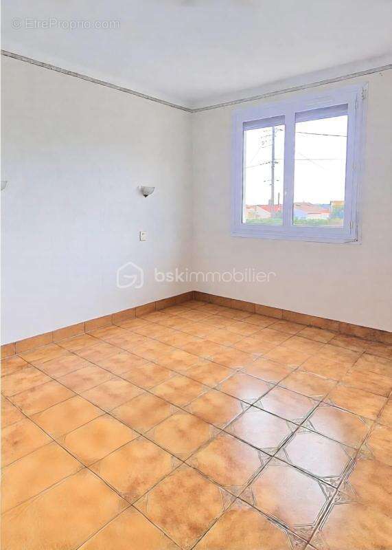 Opportunité rare : Béziers - Maison avec T2 indépendant et jardin – Proche du Polygone ! - photo 7