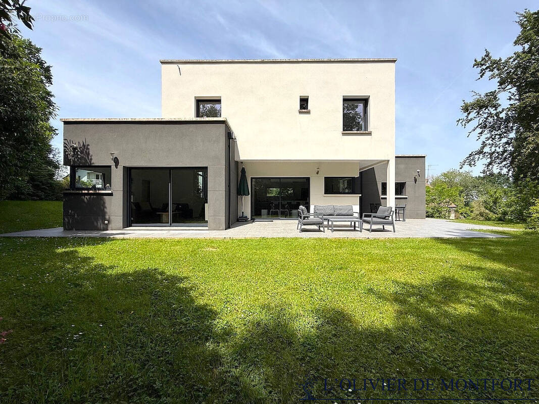 Maison à MONTFORT-L'AMAURY