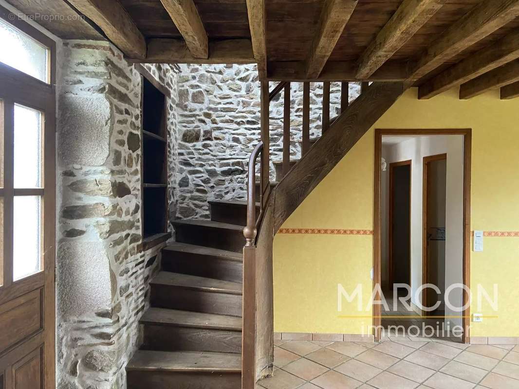 Maison à NOUZEROLLES