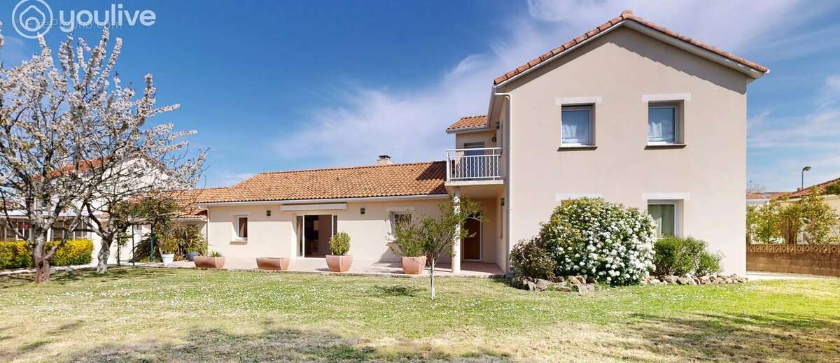 Maison à SAINT-PHILBERT-DE-GRAND-LIEU