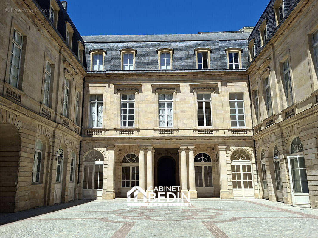 Appartement à BORDEAUX