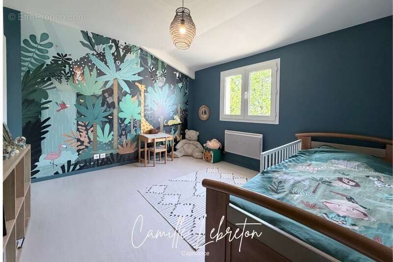 Maison à LA CHAPELLE-BASSE-MER