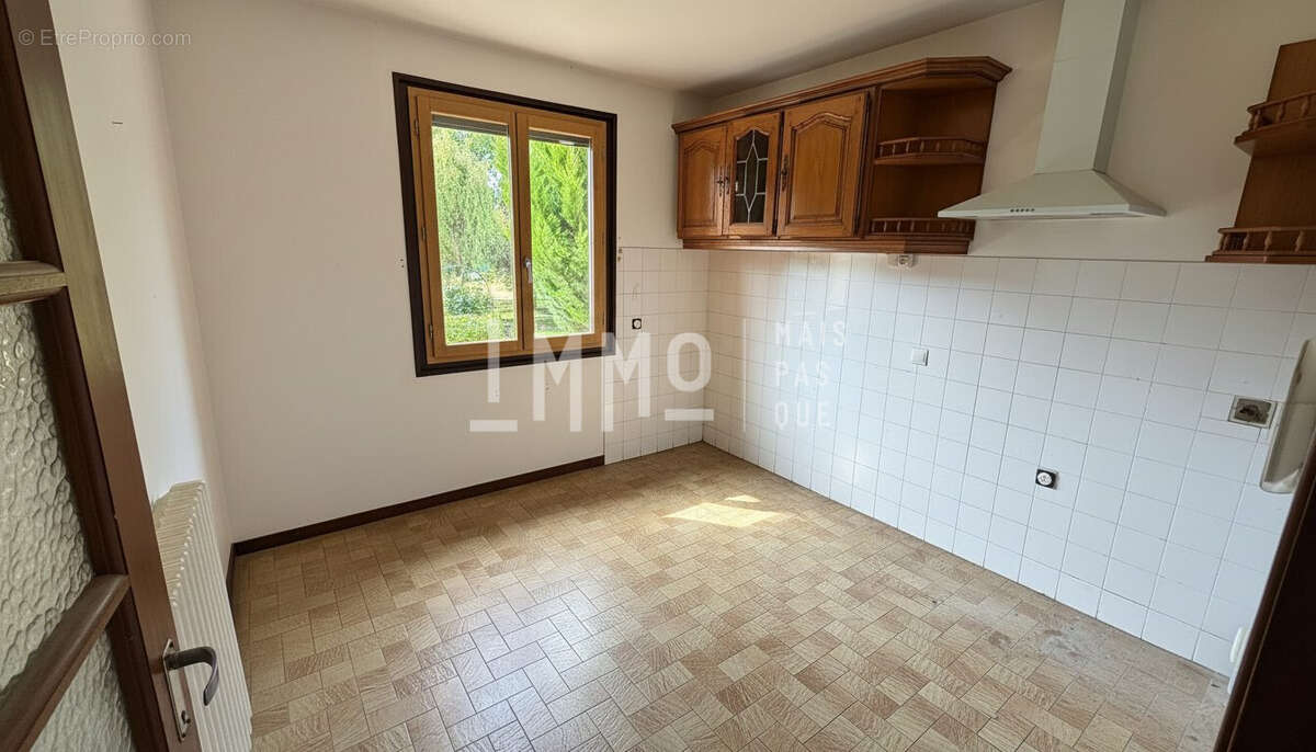 Maison 104 m² à Besse-Sur-Braye  - photo 4