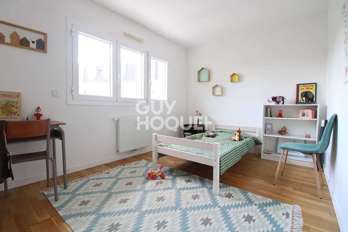 Appartement à BRIE-COMTE-ROBERT