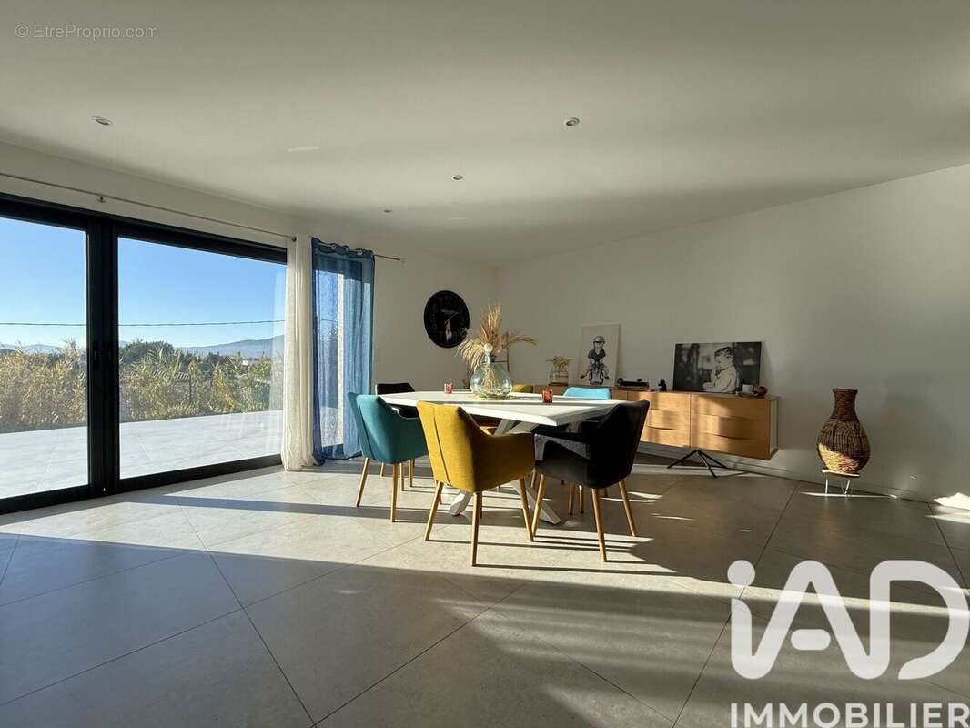 Photo 8 - Maison à PUGET-SUR-ARGENS