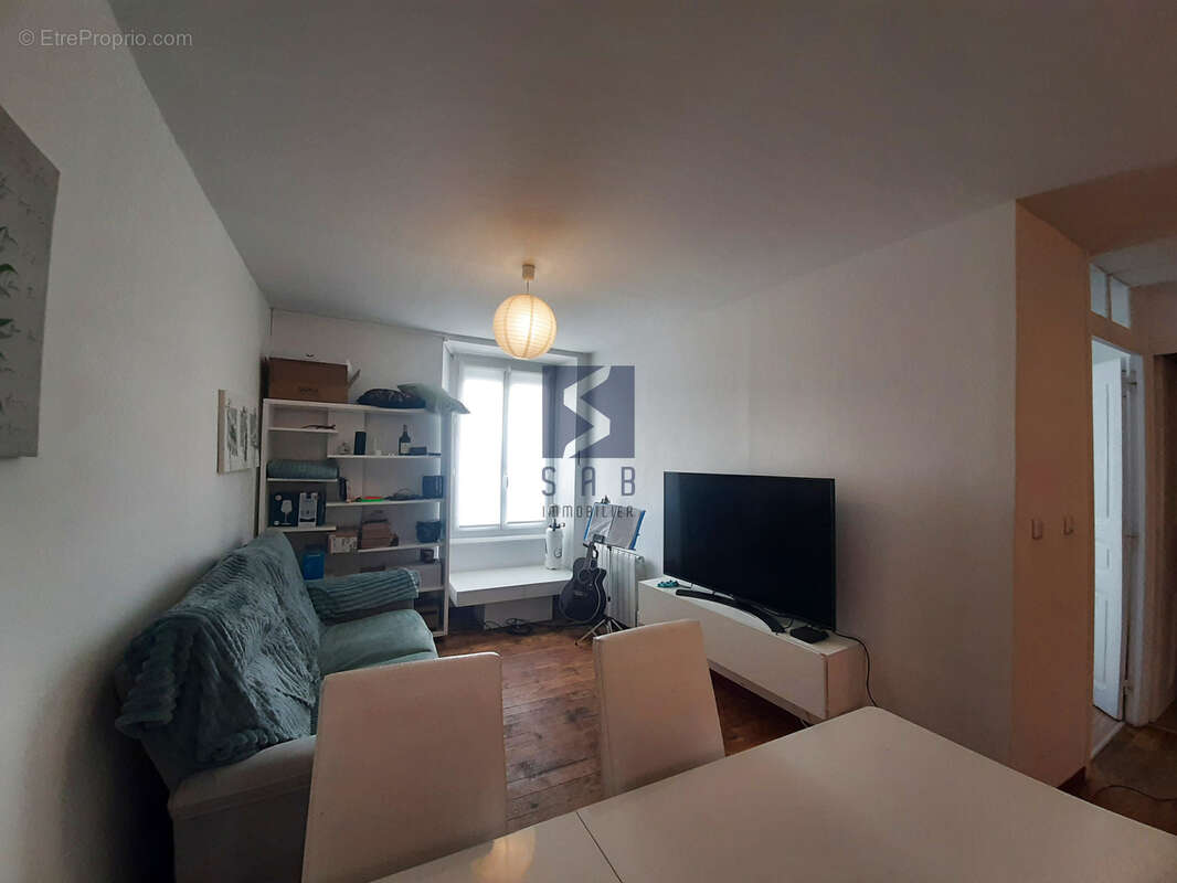 Appartement à SAINT-MARTIN-DE-VALAMAS