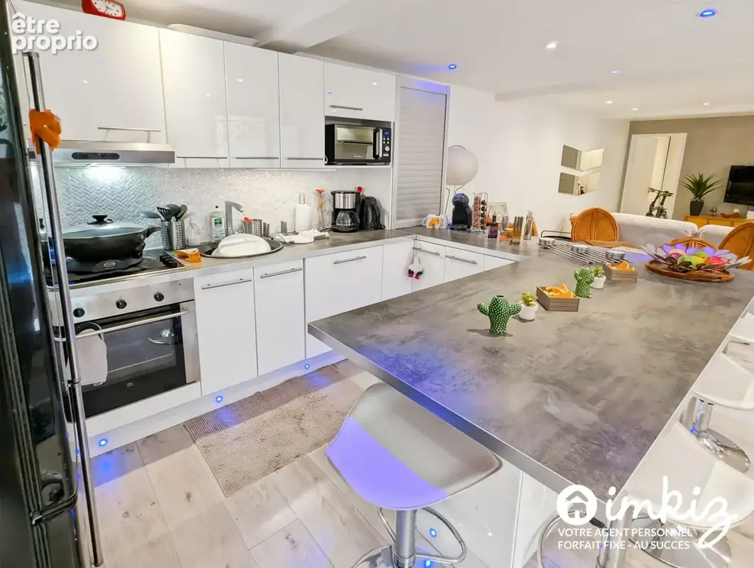 Rare Écusson : 61m² + Terrasse - photo 4