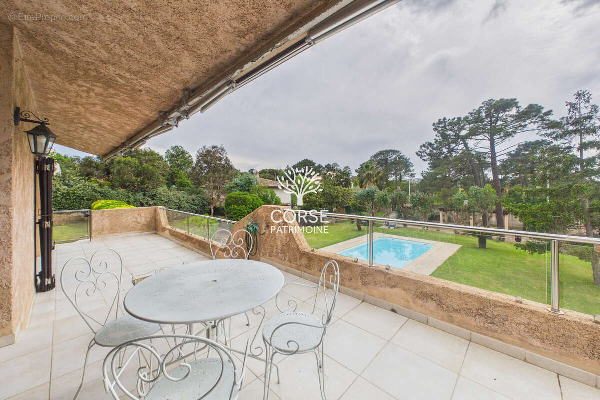 Maison à PORTO-VECCHIO
