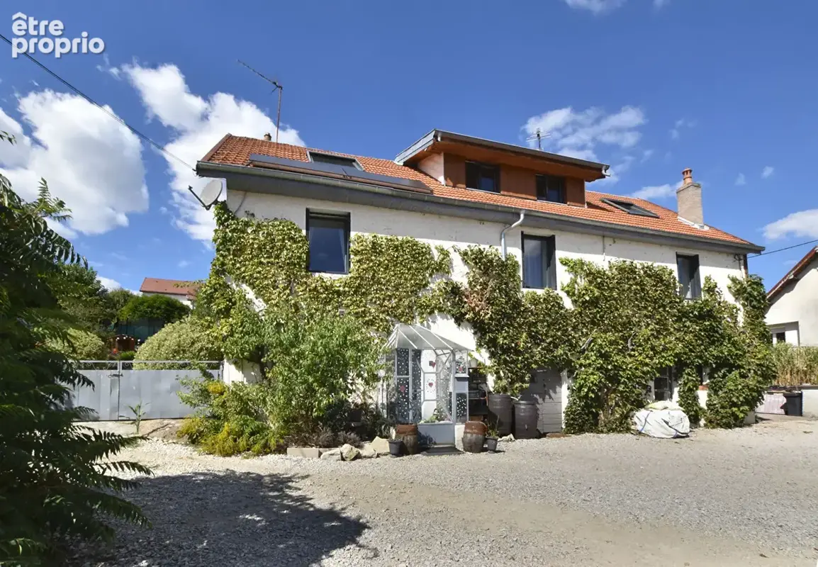 Maison à THISE