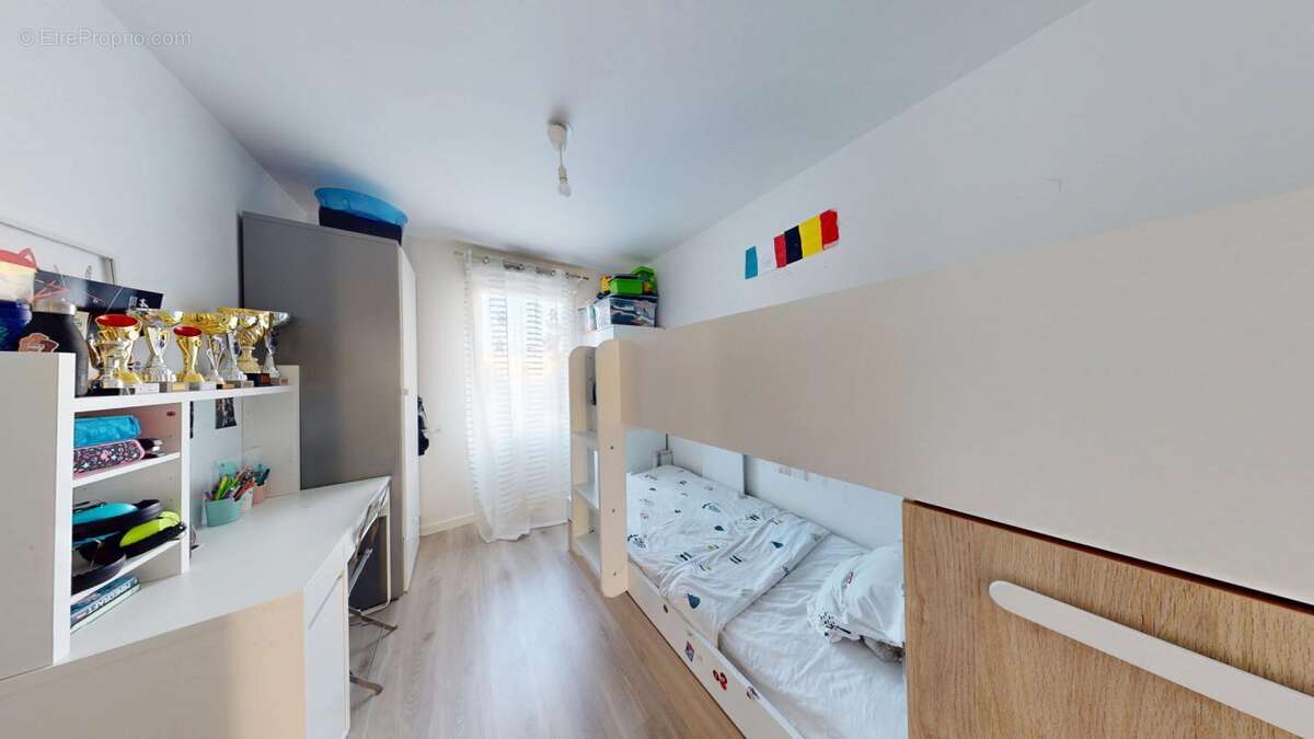 Appartement à BOIS-COLOMBES