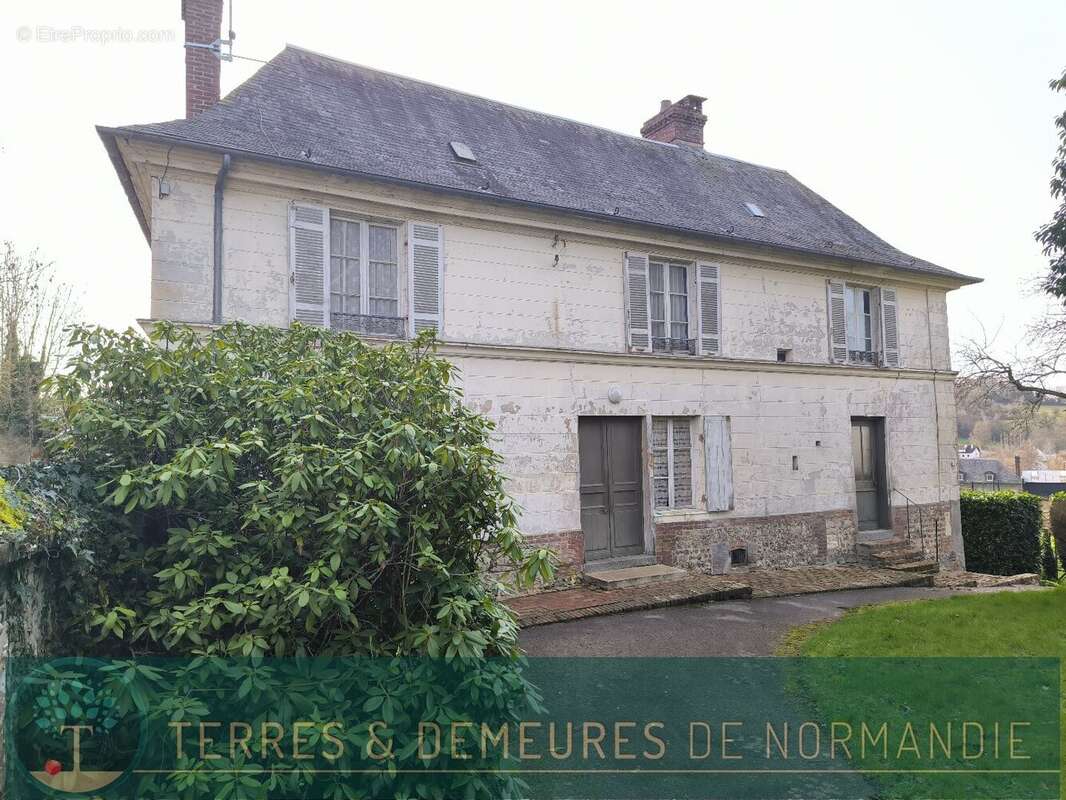 Maison à CORMEILLES