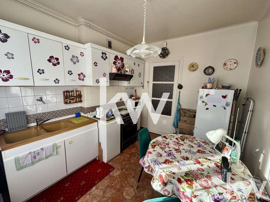 Appartement à SAINT-ETIENNE