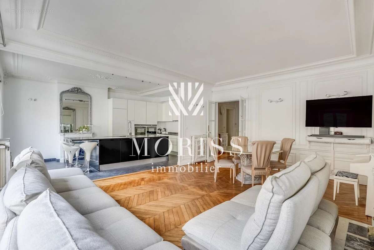 Appartement à PARIS-9E