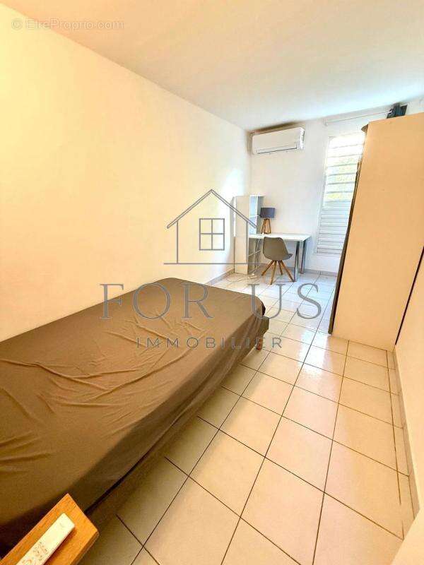 Appartement à LES ABYMES
