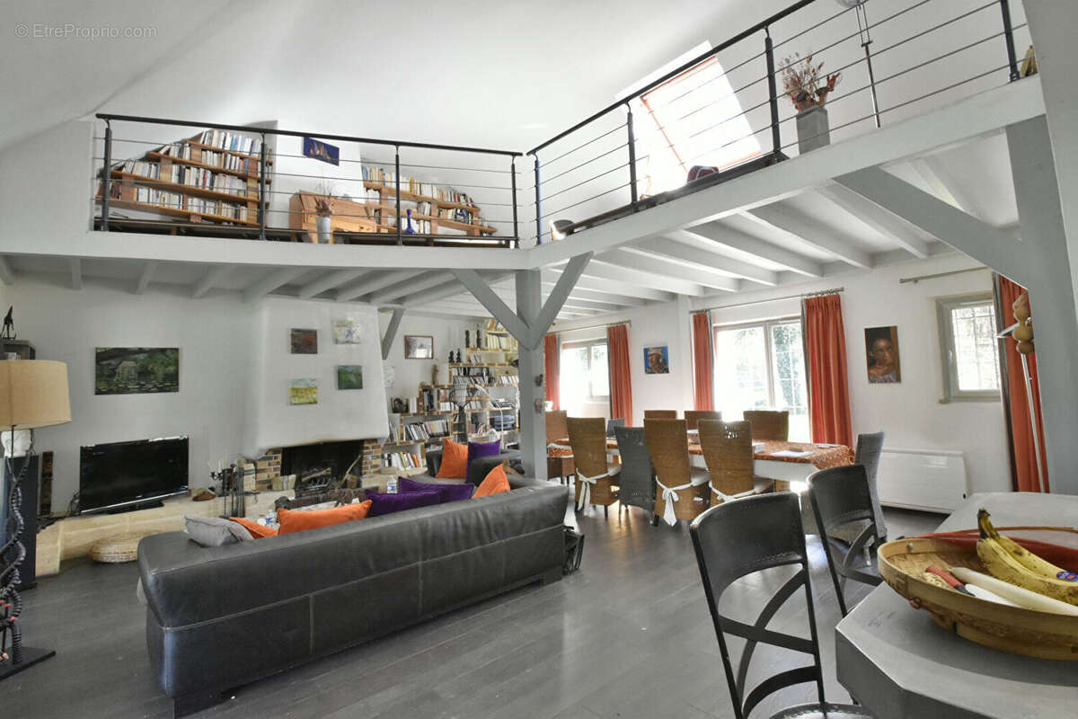 Maison à SAINT-REMY-L'HONORE
