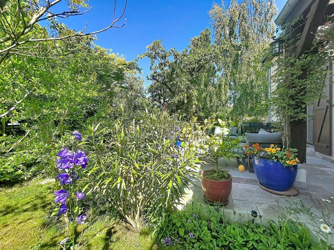 Maison familiale au coeur d'un jardin intimiste à Cormeilles-en-Vexin - photo 6