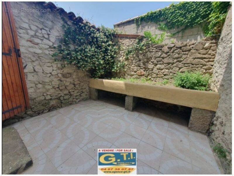 Maison à SAINT-CHINIAN