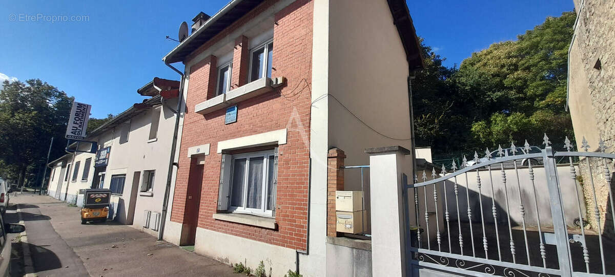 Immeuble à vendre Hardricourt - 3 appartements loués - 150 m² - photo 16