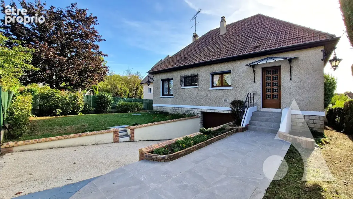 Maison Montigny Les Cormeilles 4 pièce(s) 80 m2 + sous-sol + combles et dépendance 25m² - photo 1