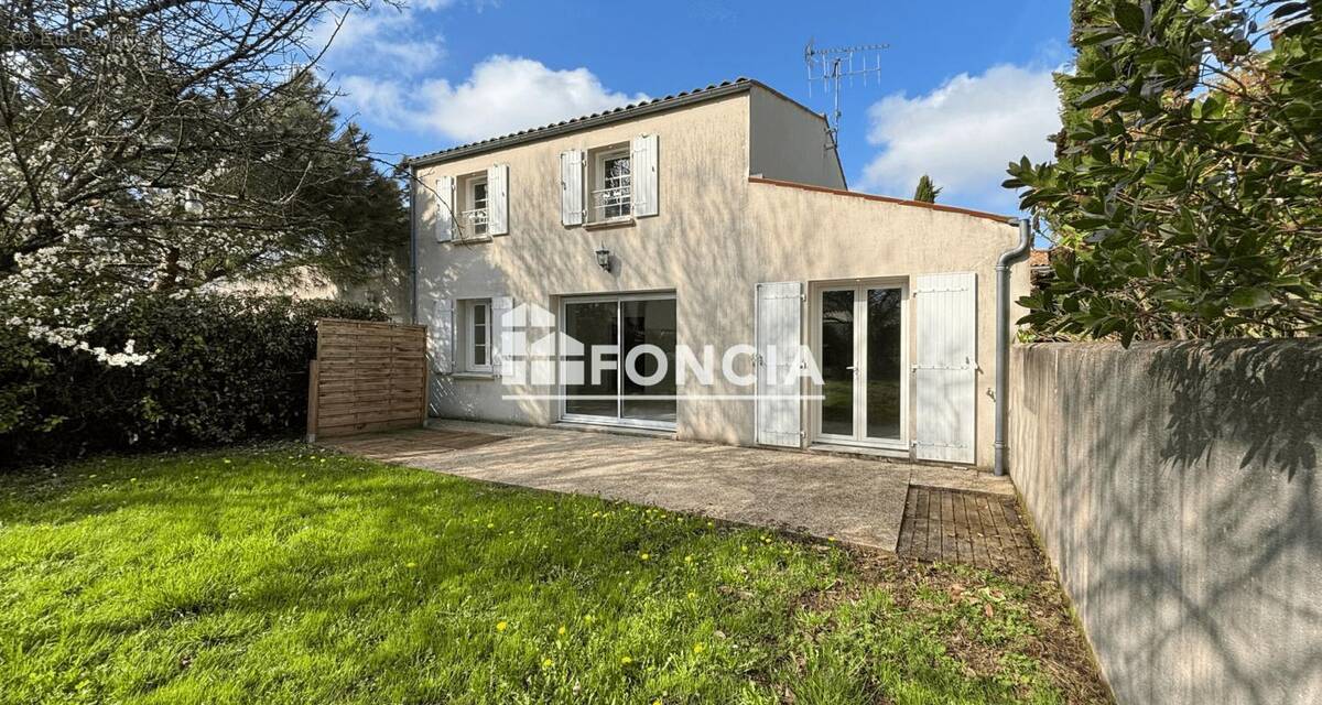 Maison à SAINT-XANDRE