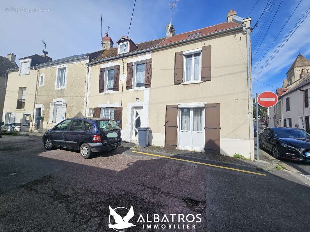 Maison à OUISTREHAM