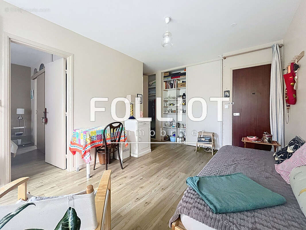 Appartement à LUC-SUR-MER