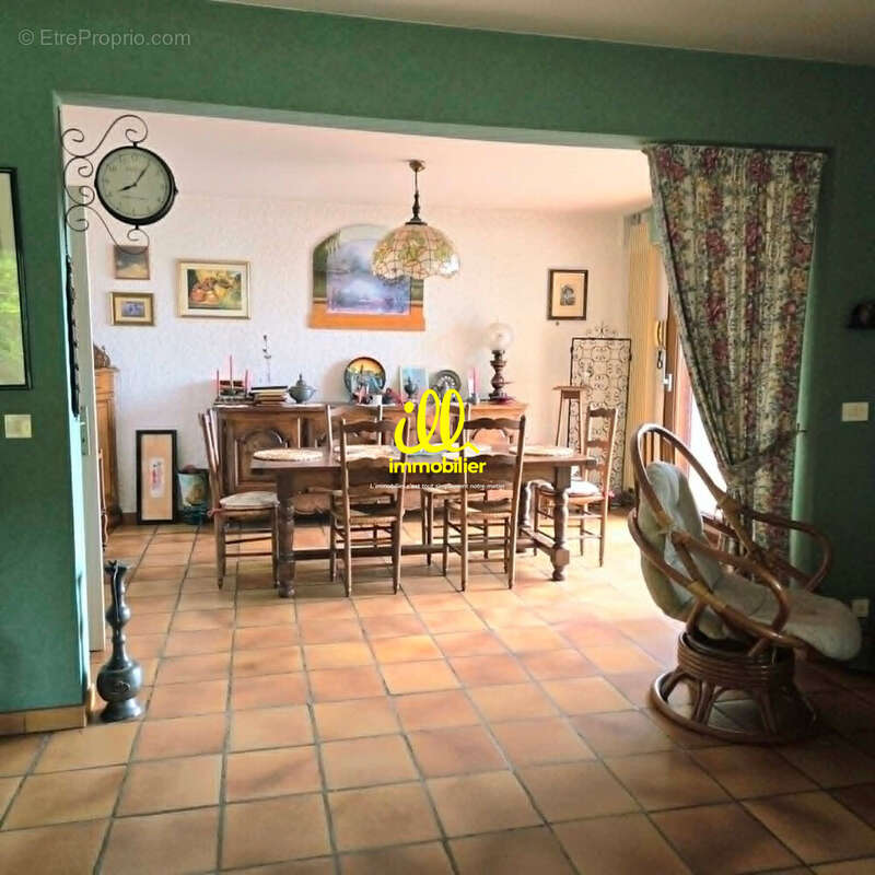 Maison 171 m² à Charleville-Mezieres  - photo 6