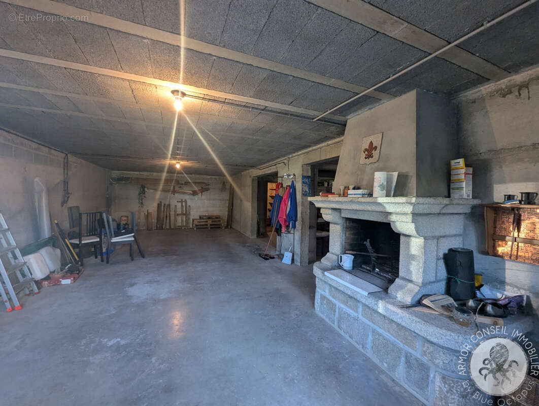 Maison à LANGUENAN