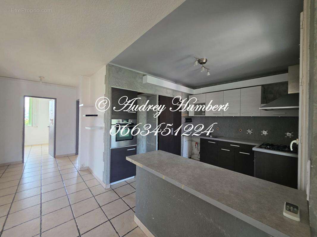 EXCLUSIVITE, MANOSQUE, BEL APPARTEMENT avec balcon, loggia et vue dégagée,  3/4 pièces de 67 m2 quartier et vue Mont d'Or - photo 5