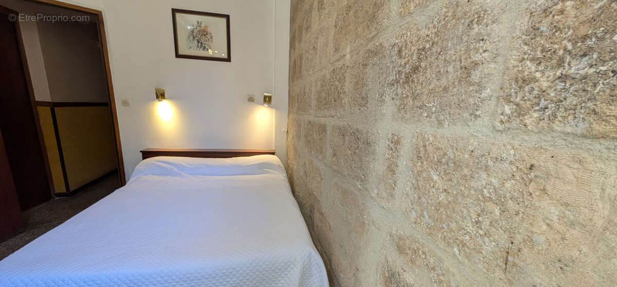 Boutique Hôtel Haussmannien a vendre + Brunch café concept  400 m2 vue sur les toits. - photo 11
