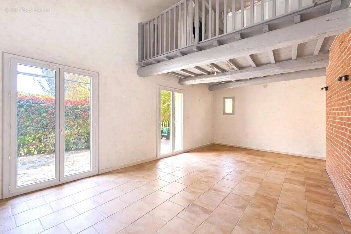 Maison à MANDELIEU-LA-NAPOULE