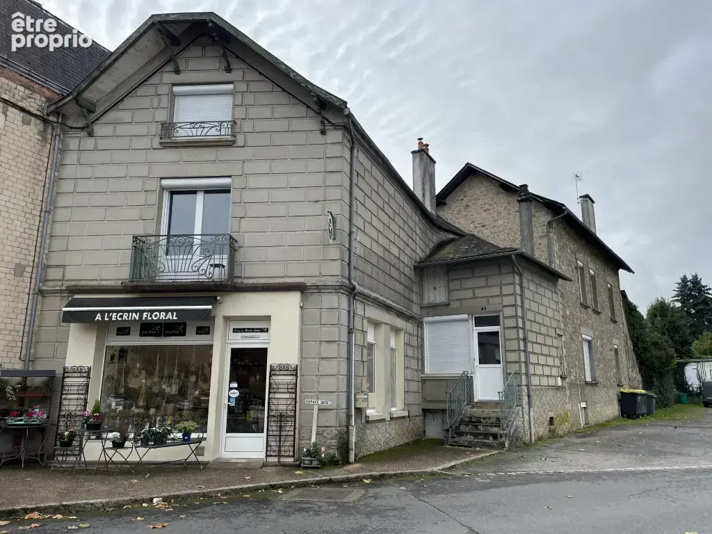 Maison à ARNAC-POMPADOUR