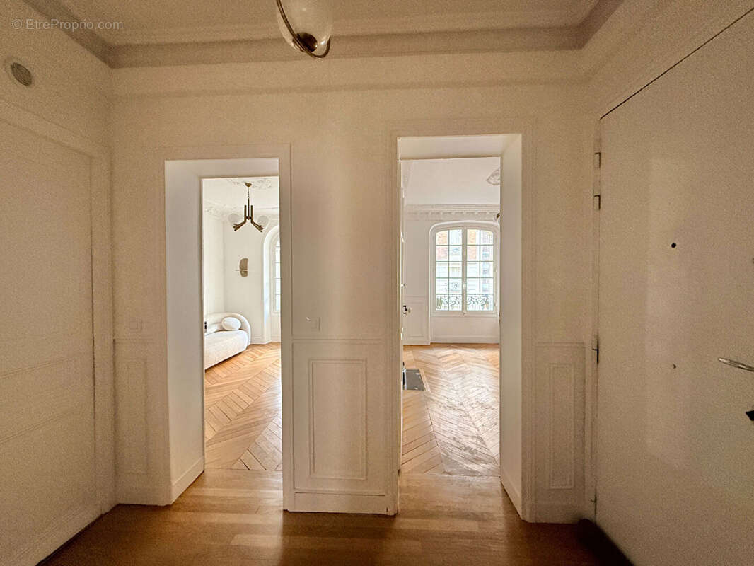 Appartement à PARIS-12E