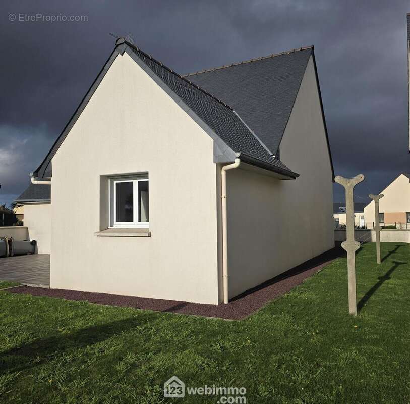 Maison à PENVENAN