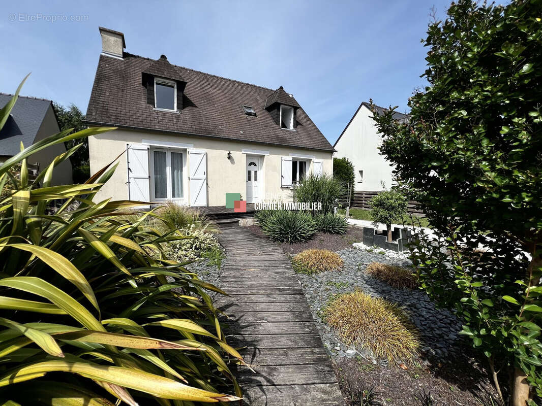 Maison à NOYAL-SUR-VILAINE