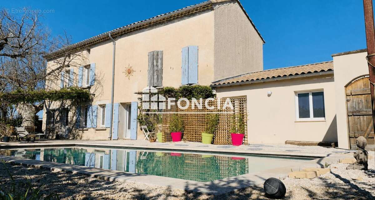 Maison à LE PONTET