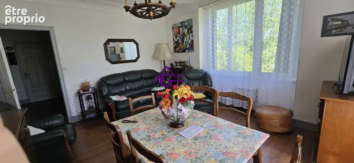 Maison 8 pièces 117 m² à vendre à Sauveterre-De-Rouergue (12800) - photo 8