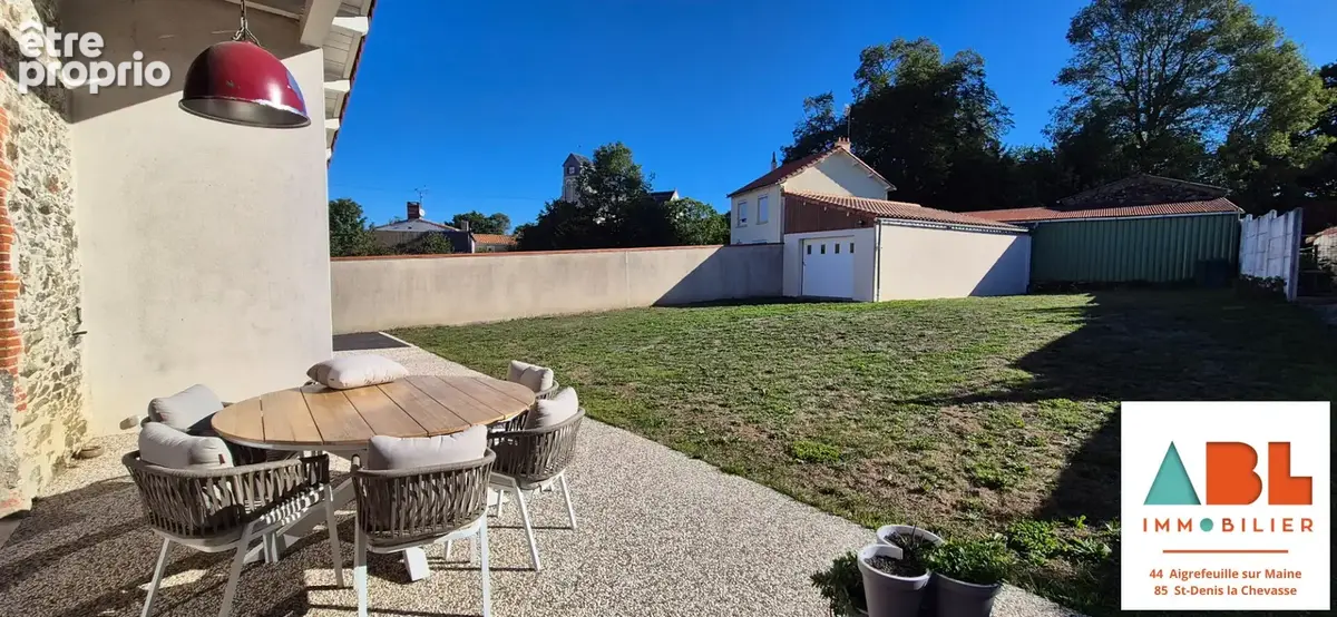 Longère rénovée  107,5 m²  2/3 chambres   terrain 611 m² - photo 9