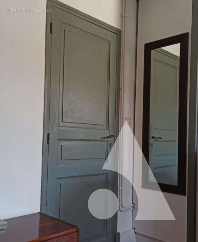 Appartement à VILLECROZE