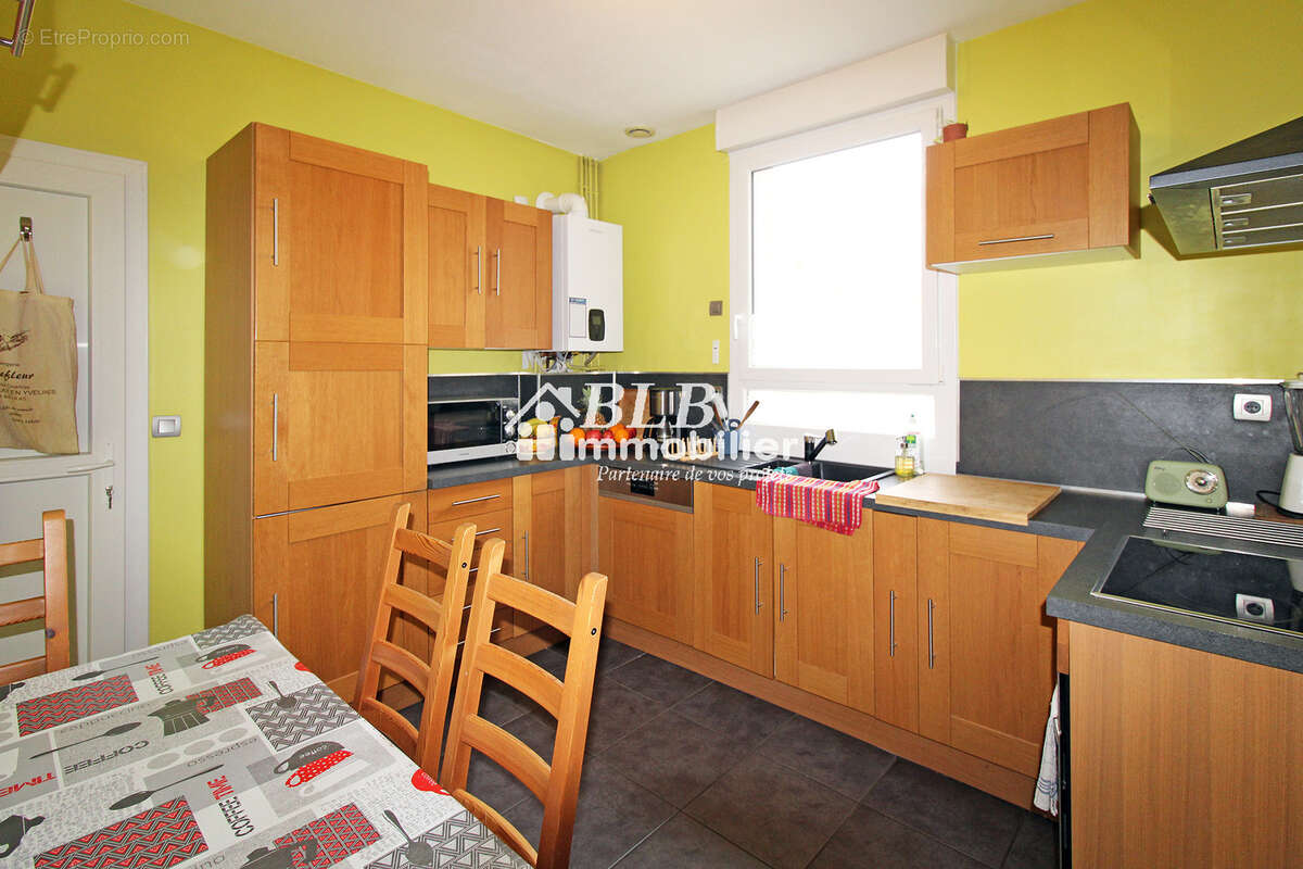 Maison à LE PERRAY-EN-YVELINES