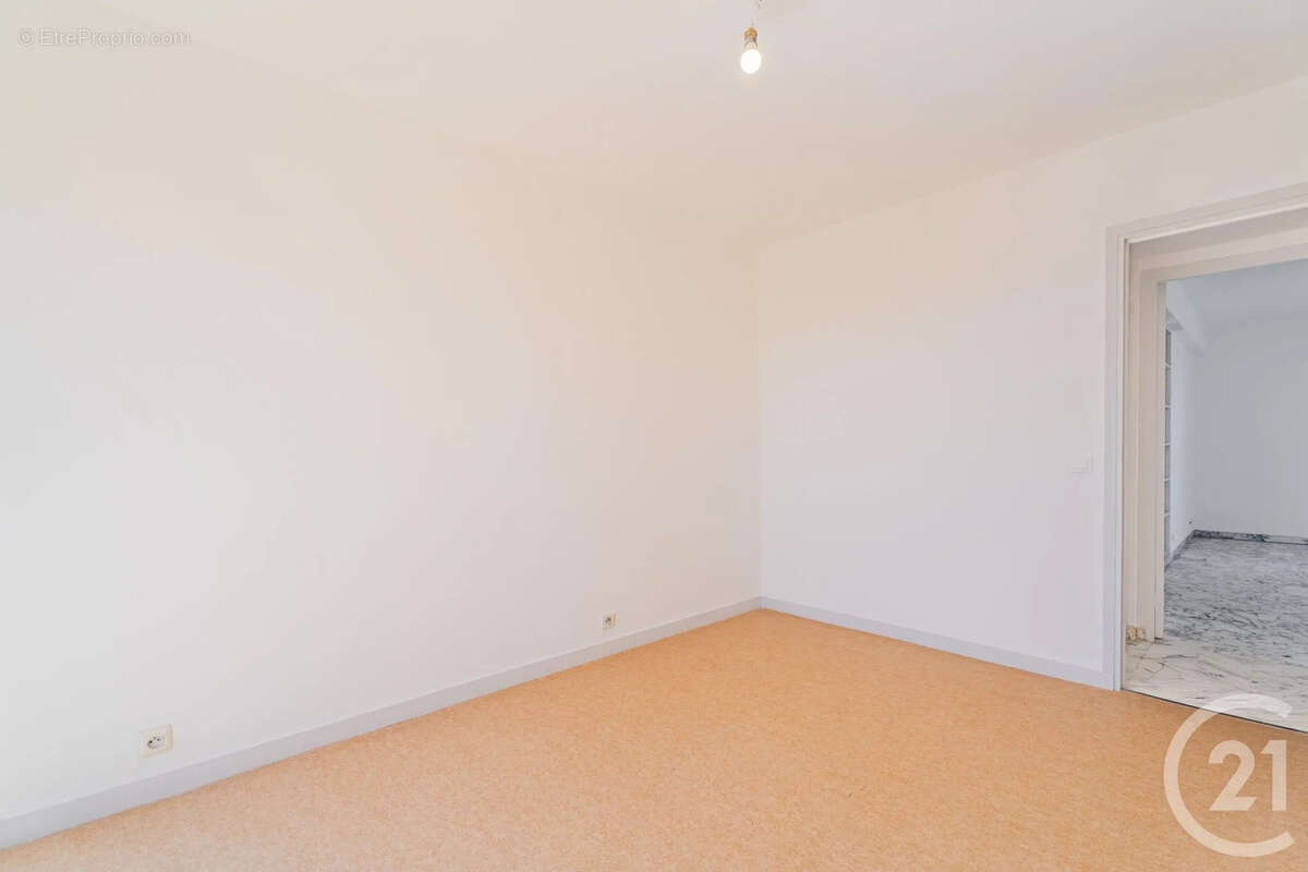 Appartement 96 m² à Nice  - photo 11