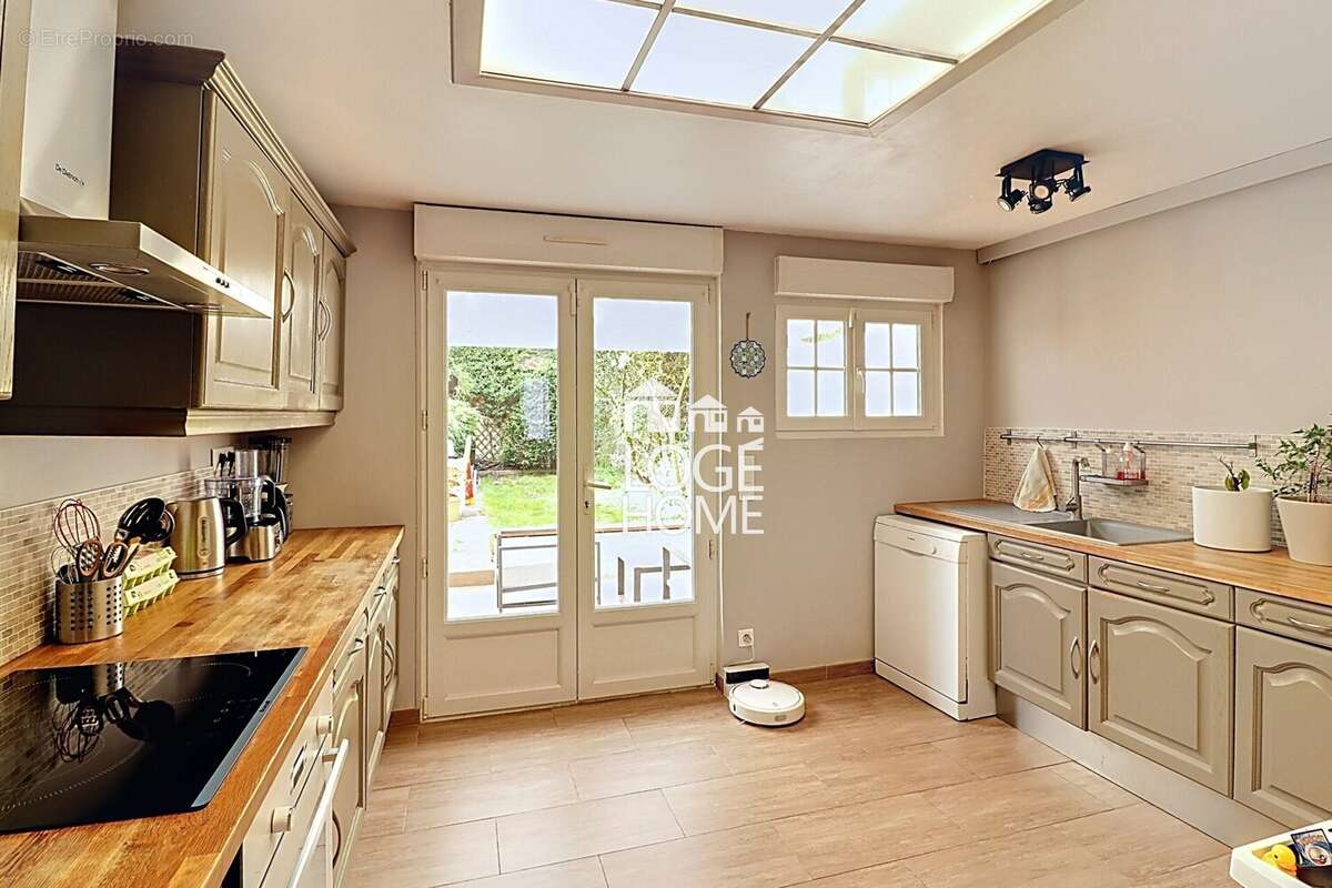 Maison à HELLEMMES-LILLE