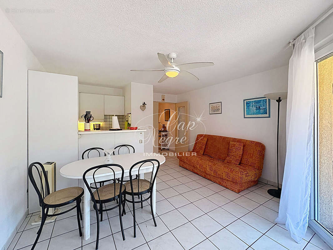 Appartement t2 avec parking à vendre en centre ville de cavalaire sur mer - golfe de saint tropez - photo 13