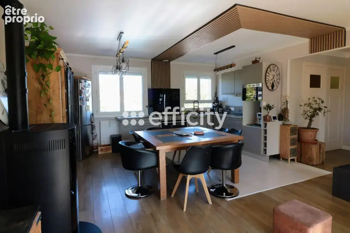 Maison 7 pièces 155 m² à vendre à Chazay-D'azergues (69380) - photo 5